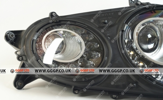 Right headlight GT II 2011- (with diodes black GT3-R)